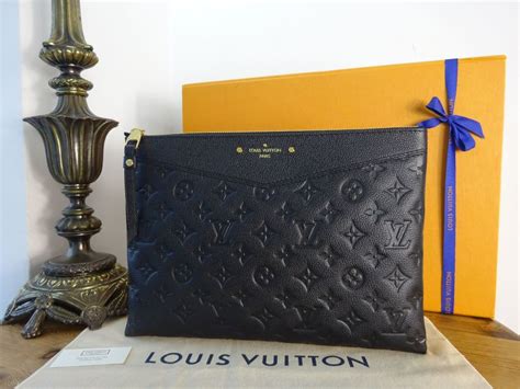 louis vuitton daily pouch price